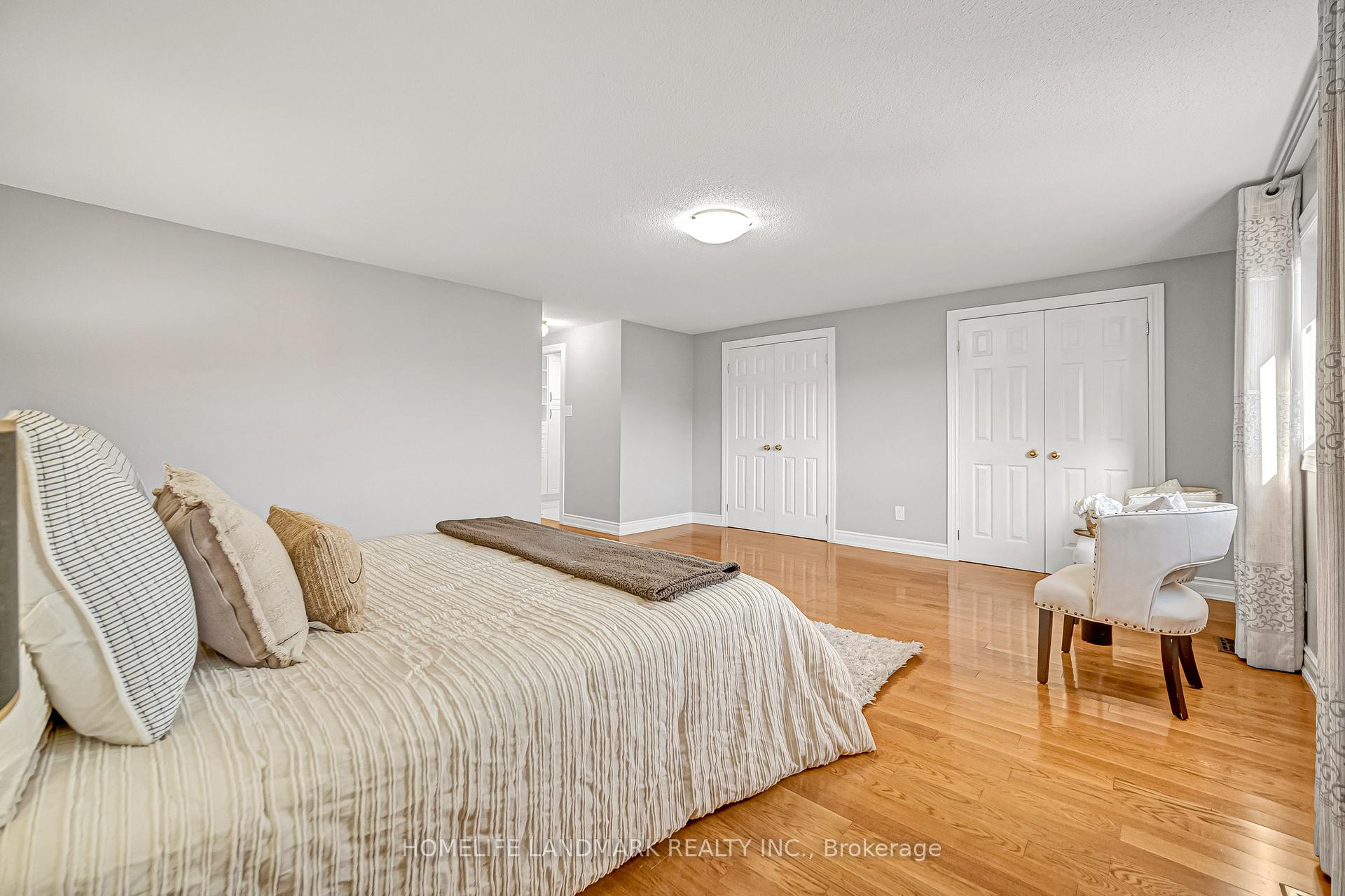 Photo 28 of 35 Mary Pearson Drive, Markham, Middlefield — HOMEH