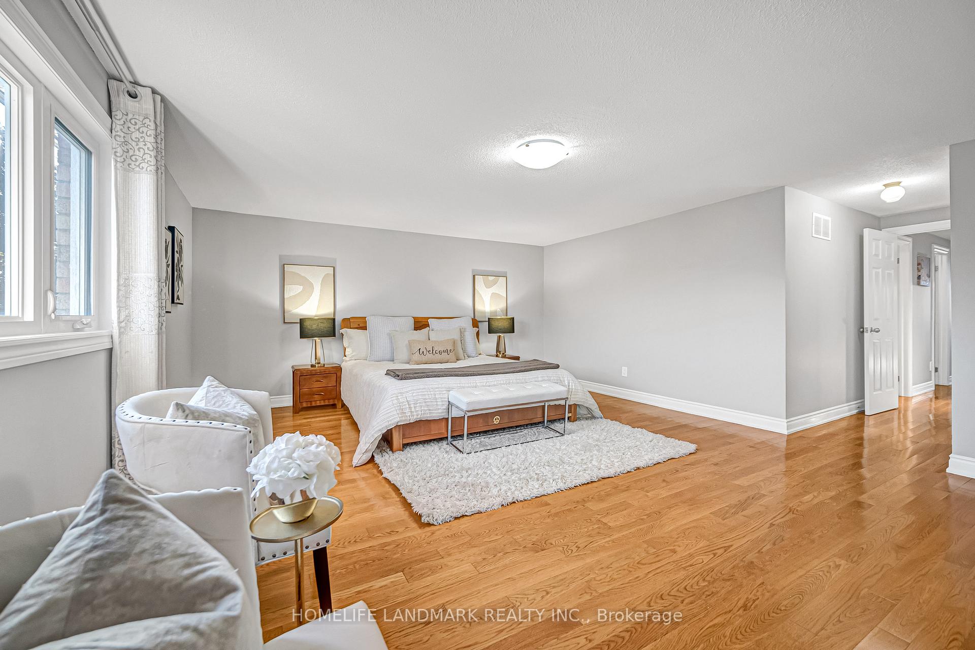 Photo 29 of 35 Mary Pearson Drive, Markham, Middlefield — HOMEH