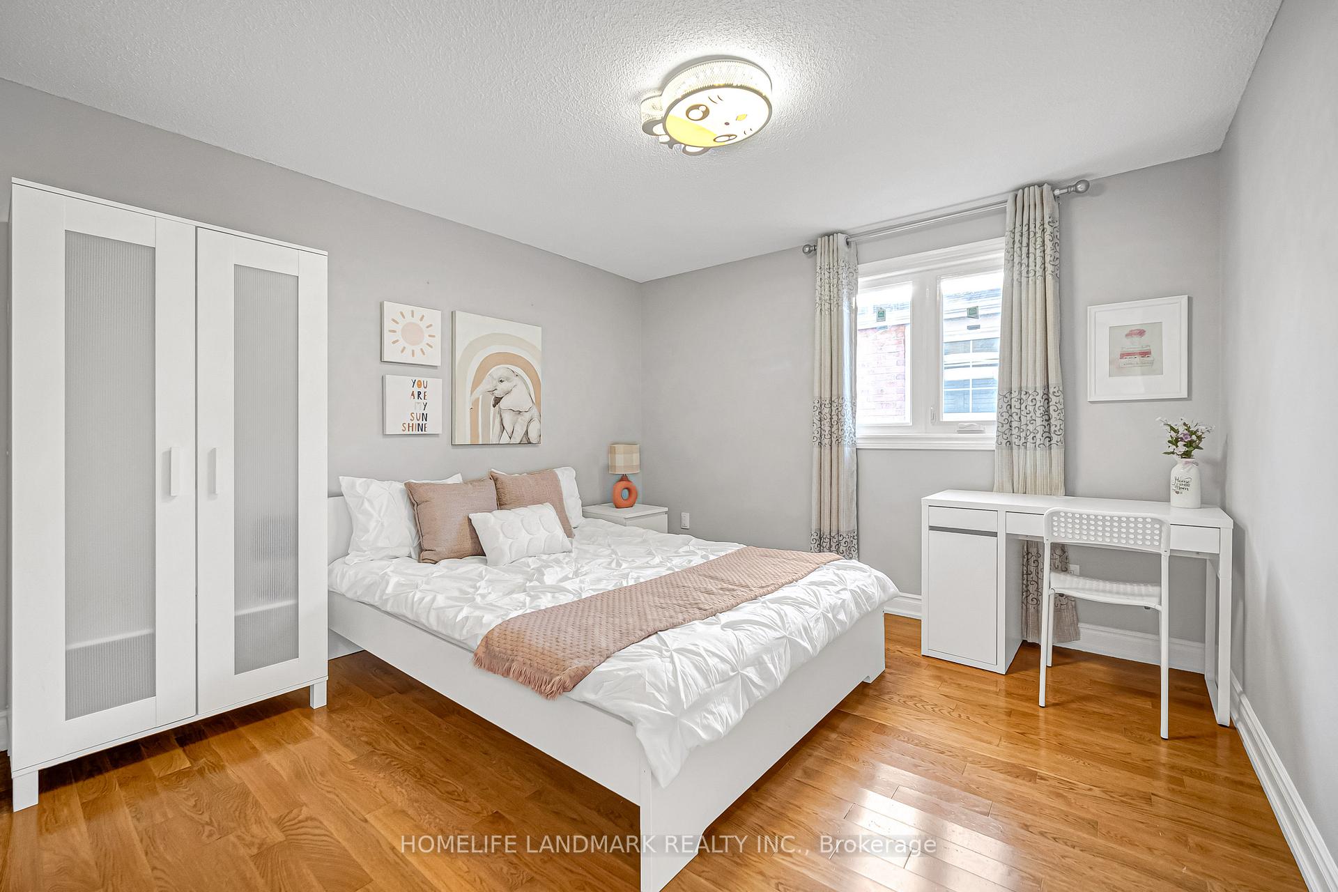 Photo 32 of 35 Mary Pearson Drive, Markham, Middlefield — HOMEH