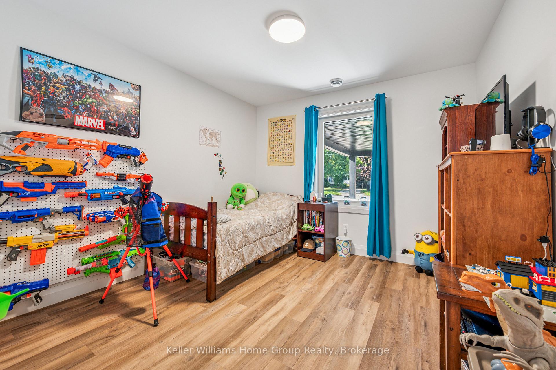 Photo 13 of 76 South Drive, Kitchener — HOMEH