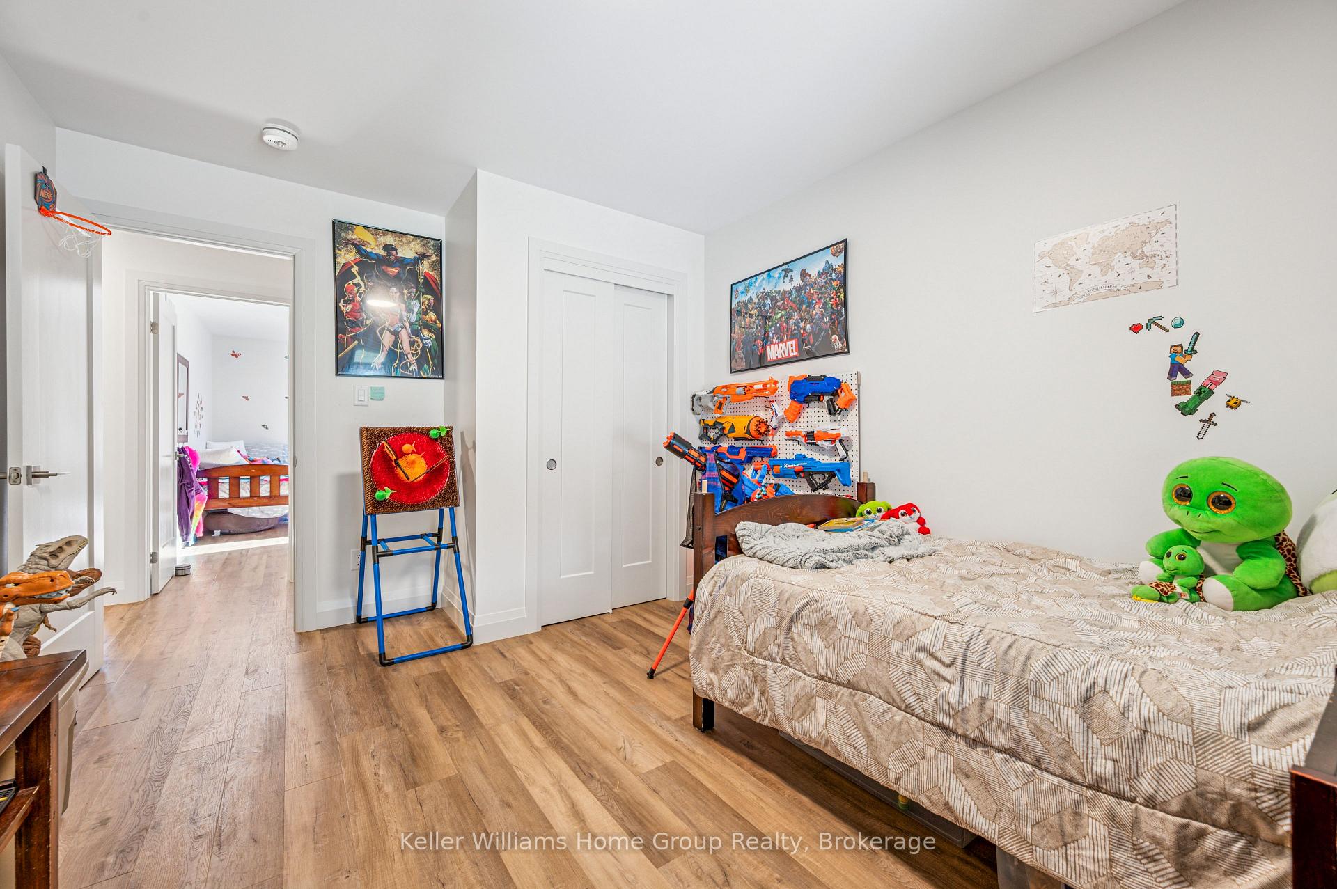 Photo 14 of 76 South Drive, Kitchener — HOMEH