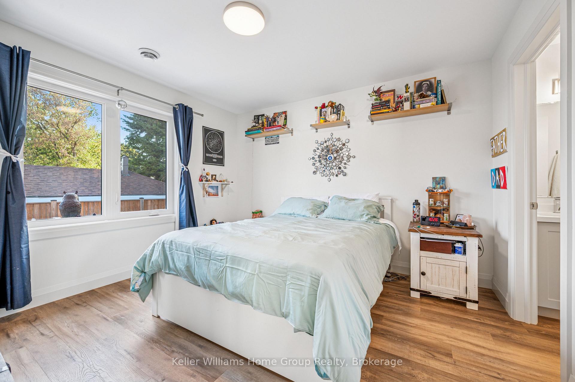 Photo 17 of 76 South Drive, Kitchener — HOMEH