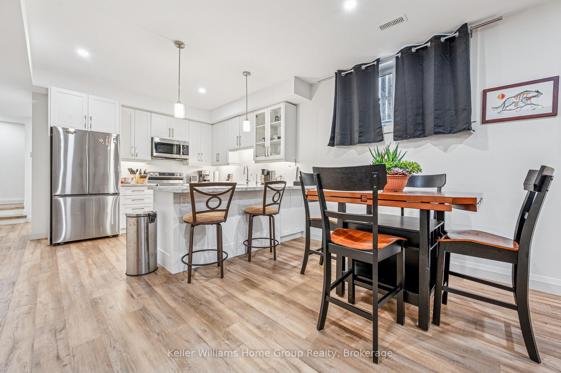 Photo 30 of 76 South Drive, Kitchener — HOMEH