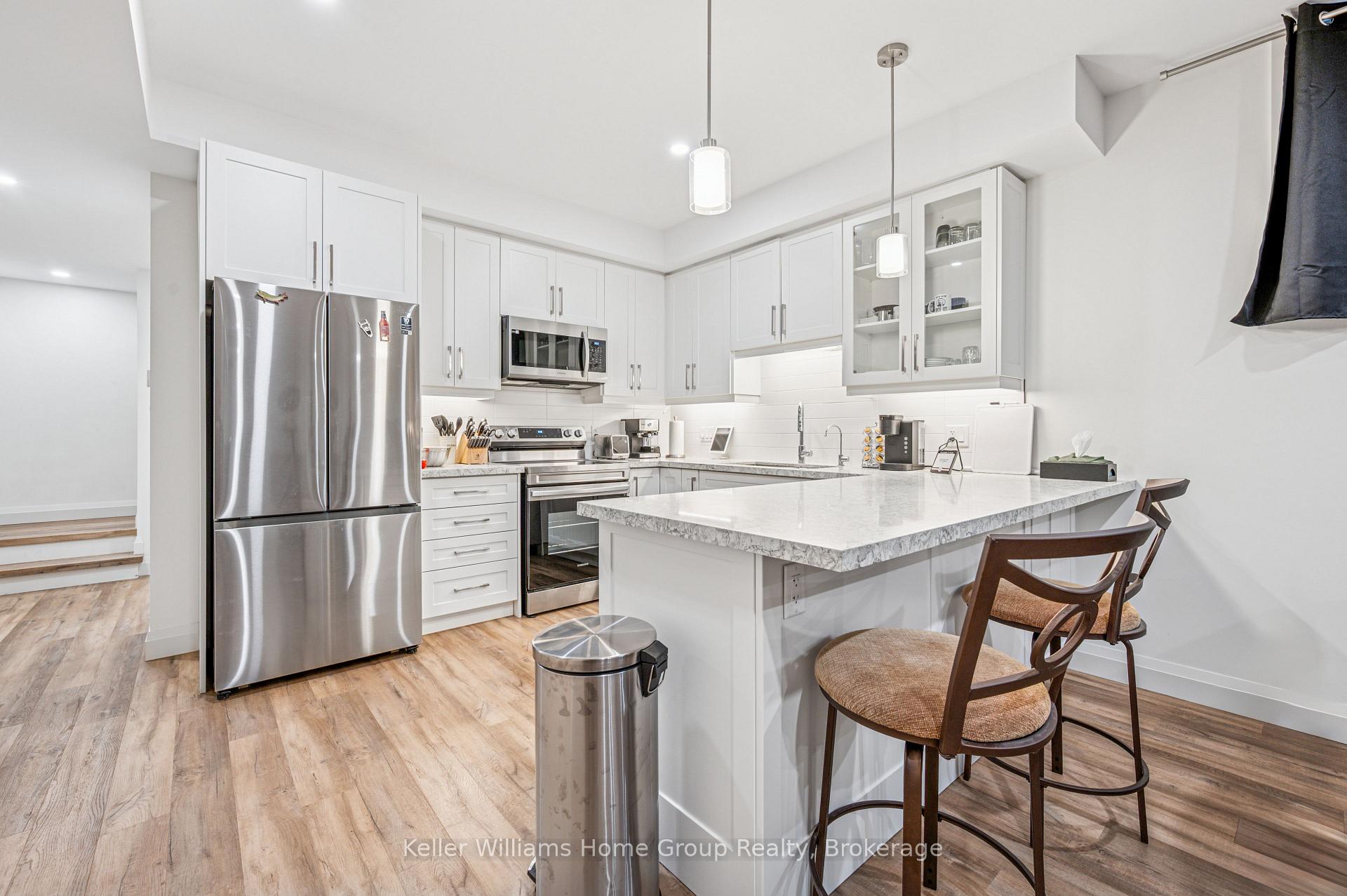 Photo 31 of 76 South Drive, Kitchener — HOMEH