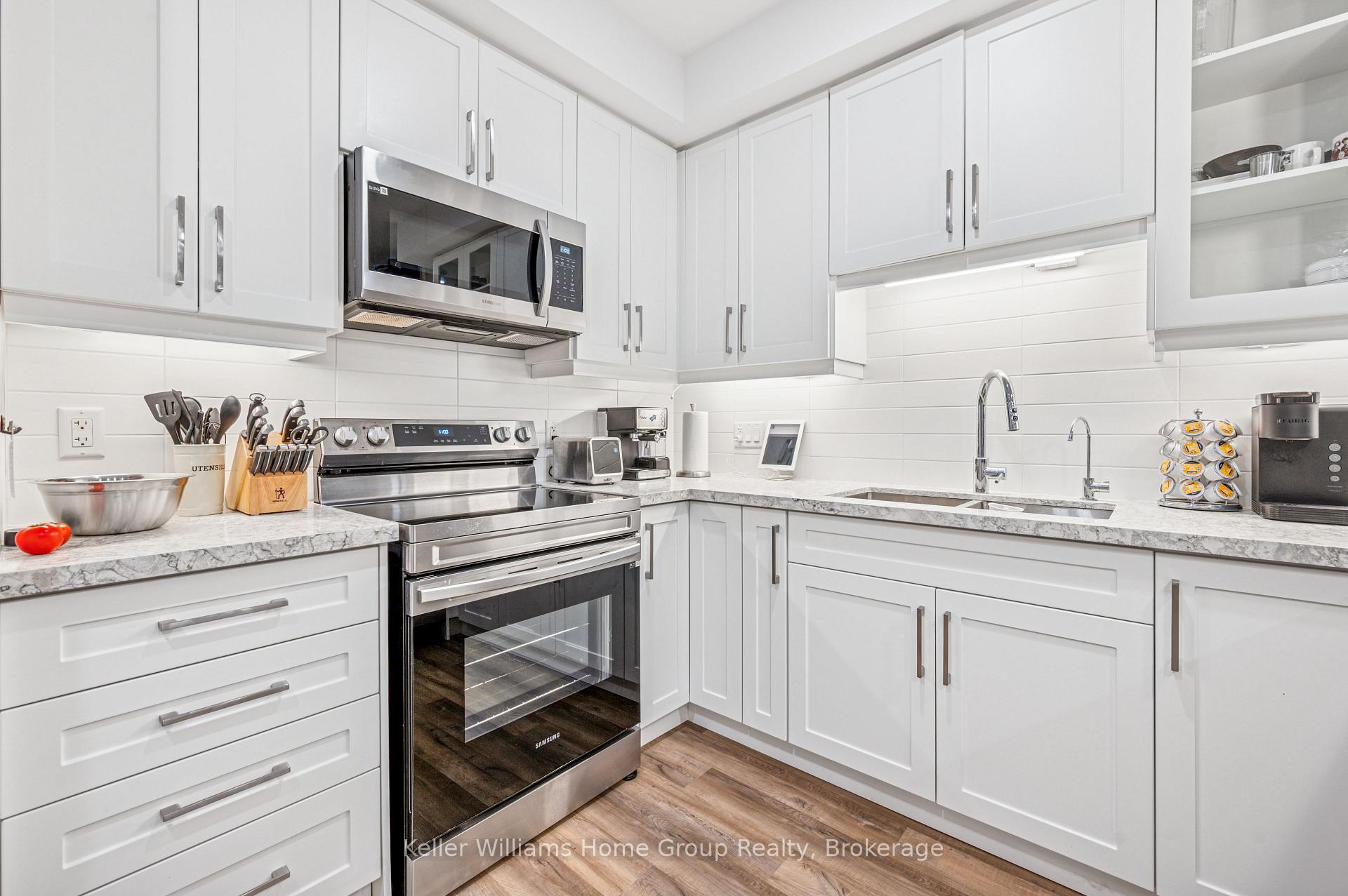 Photo 32 of 76 South Drive, Kitchener — HOMEH