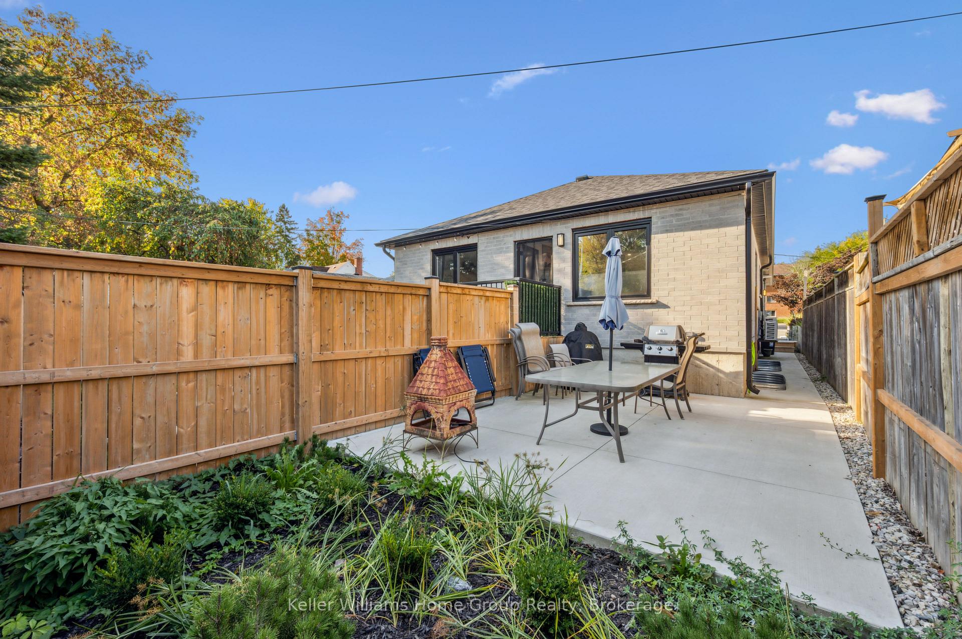 Photo 42 of 76 South Drive, Kitchener — HOMEH