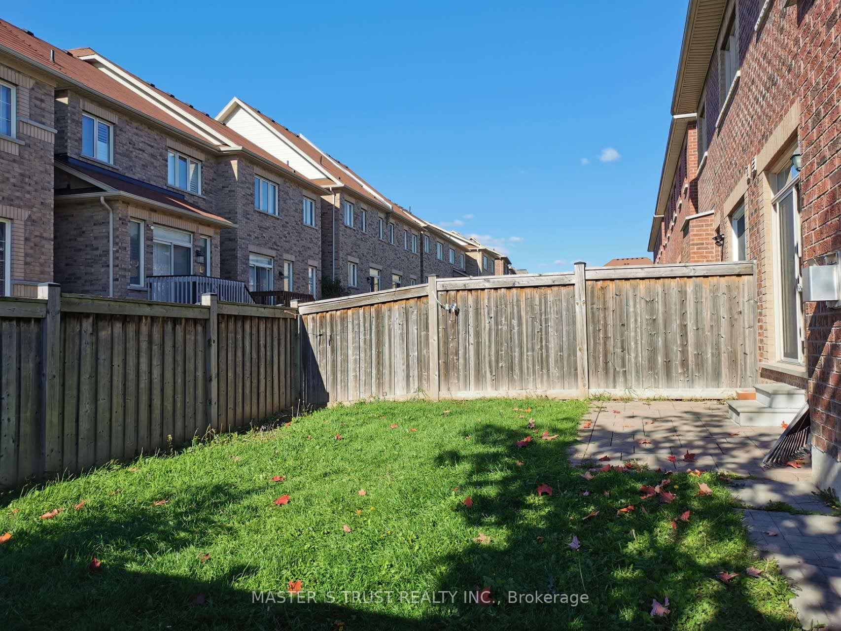 Photo 24 of 16 William Bartlett Drive, Markham, Berczy — HOMEH