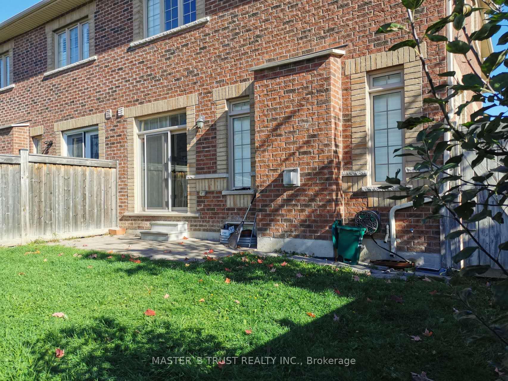 Photo 25 of 16 William Bartlett Drive, Markham, Berczy — HOMEH