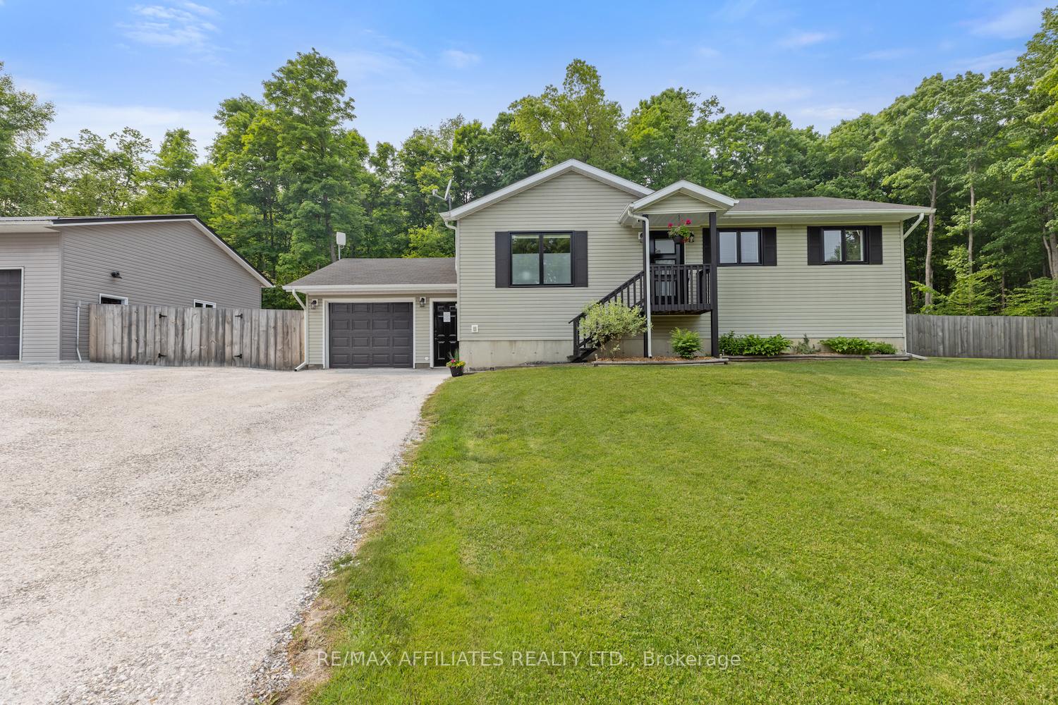 Photo 2 of 234 Boyds Road, Lanark Highlands, Lanark Highlands (Lanark) Twp — HOMEH