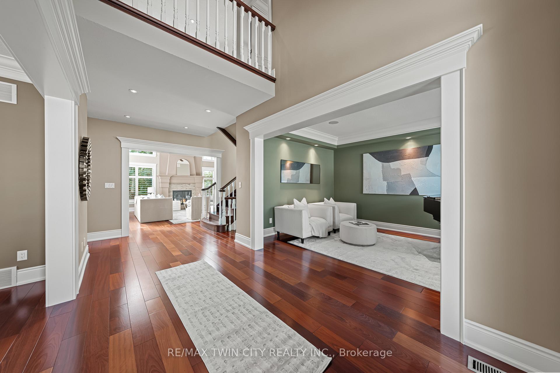Photo 7 of 541 Falconridge Crescent, Kitchener — HOMEH