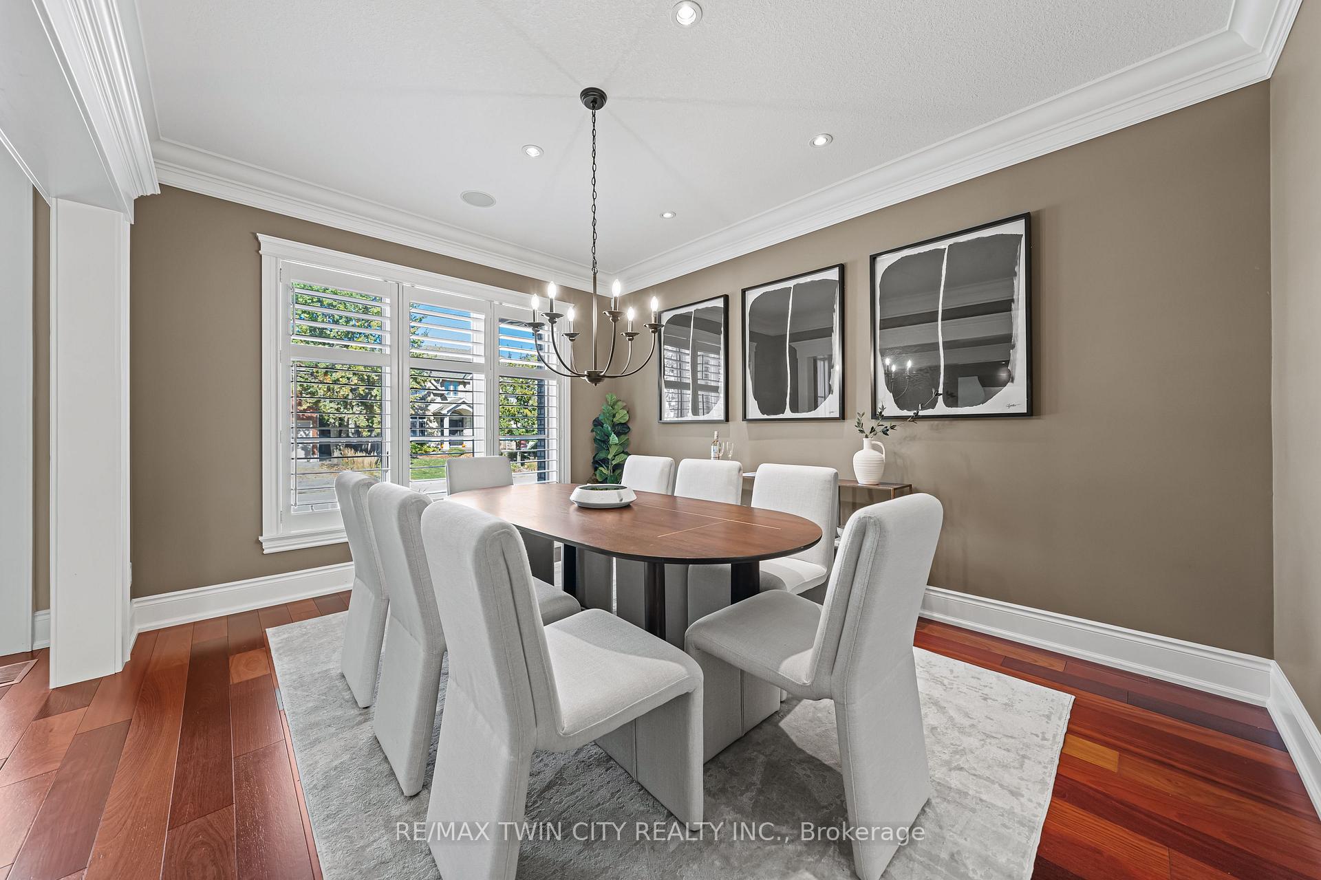 Photo 11 of 541 Falconridge Crescent, Kitchener — HOMEH