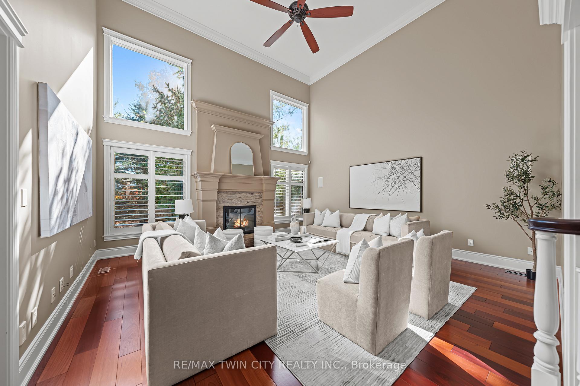 Photo 13 of 541 Falconridge Crescent, Kitchener — HOMEH