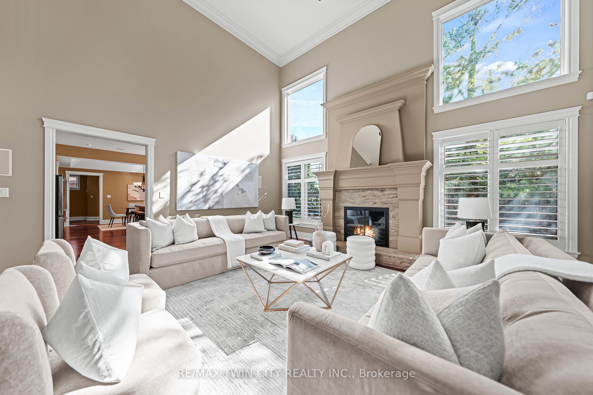 Photo 15 of 541 Falconridge Crescent, Kitchener — HOMEH