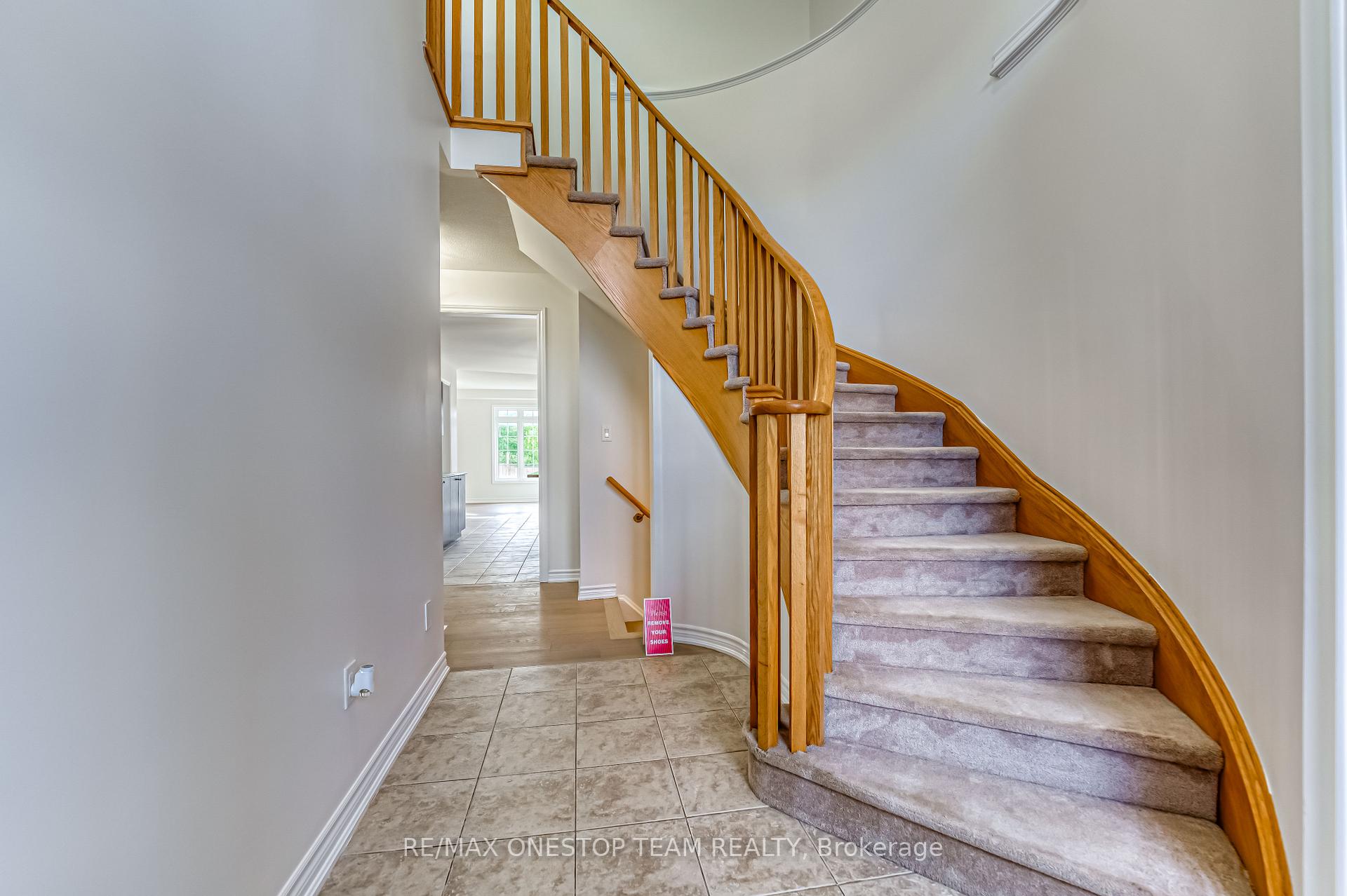 Photo 3 of 1307 Hunter Street, Innisfil, Alcona — HOMEH