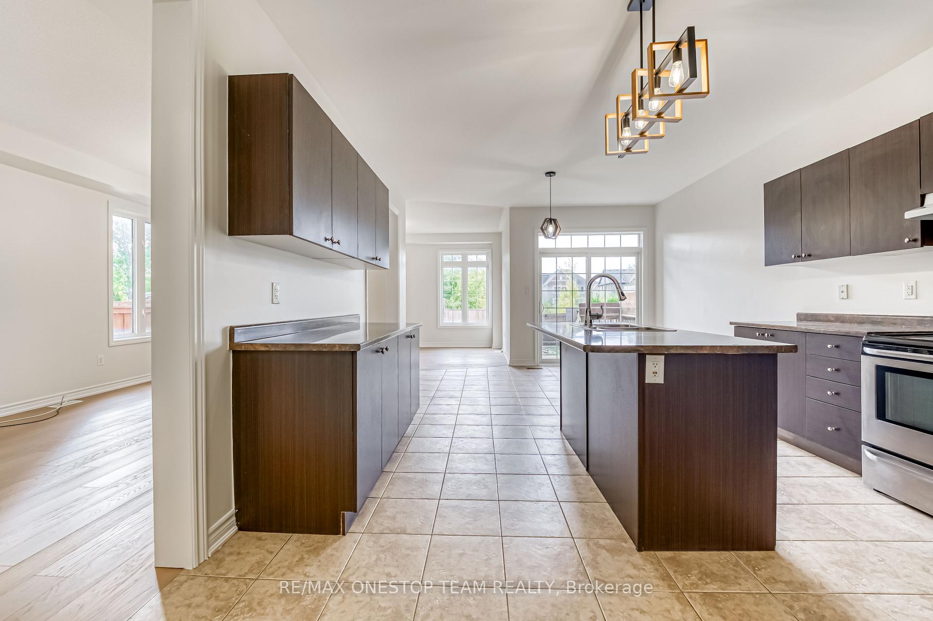 Photo 6 of 1307 Hunter Street, Innisfil, Alcona — HOMEH