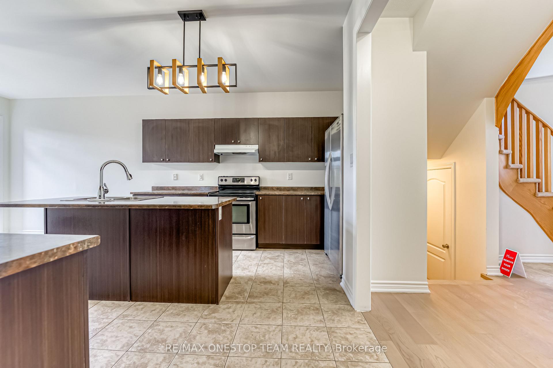 Photo 8 of 1307 Hunter Street, Innisfil, Alcona — HOMEH