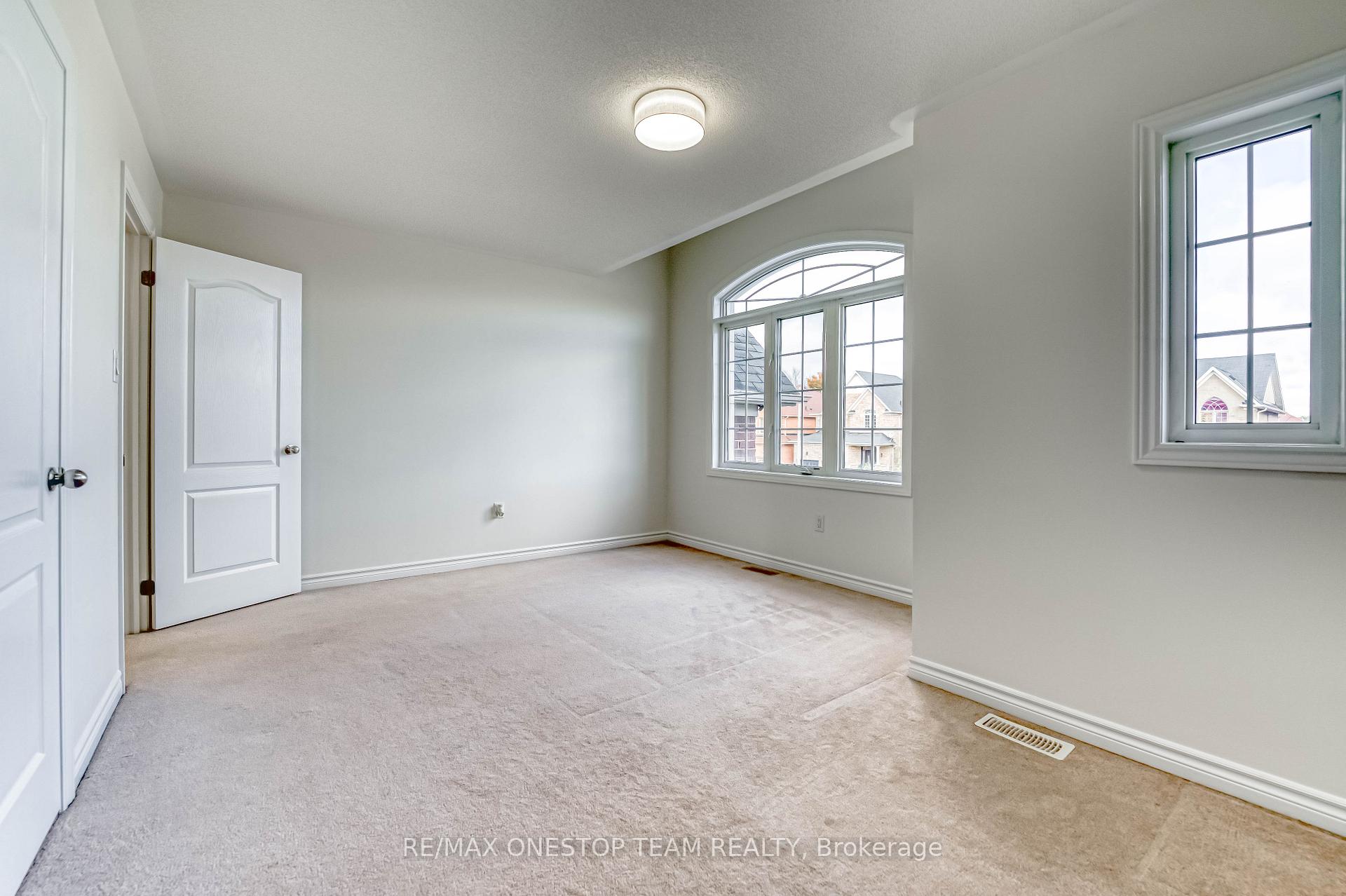 Photo 26 of 1307 Hunter Street, Innisfil, Alcona — HOMEH