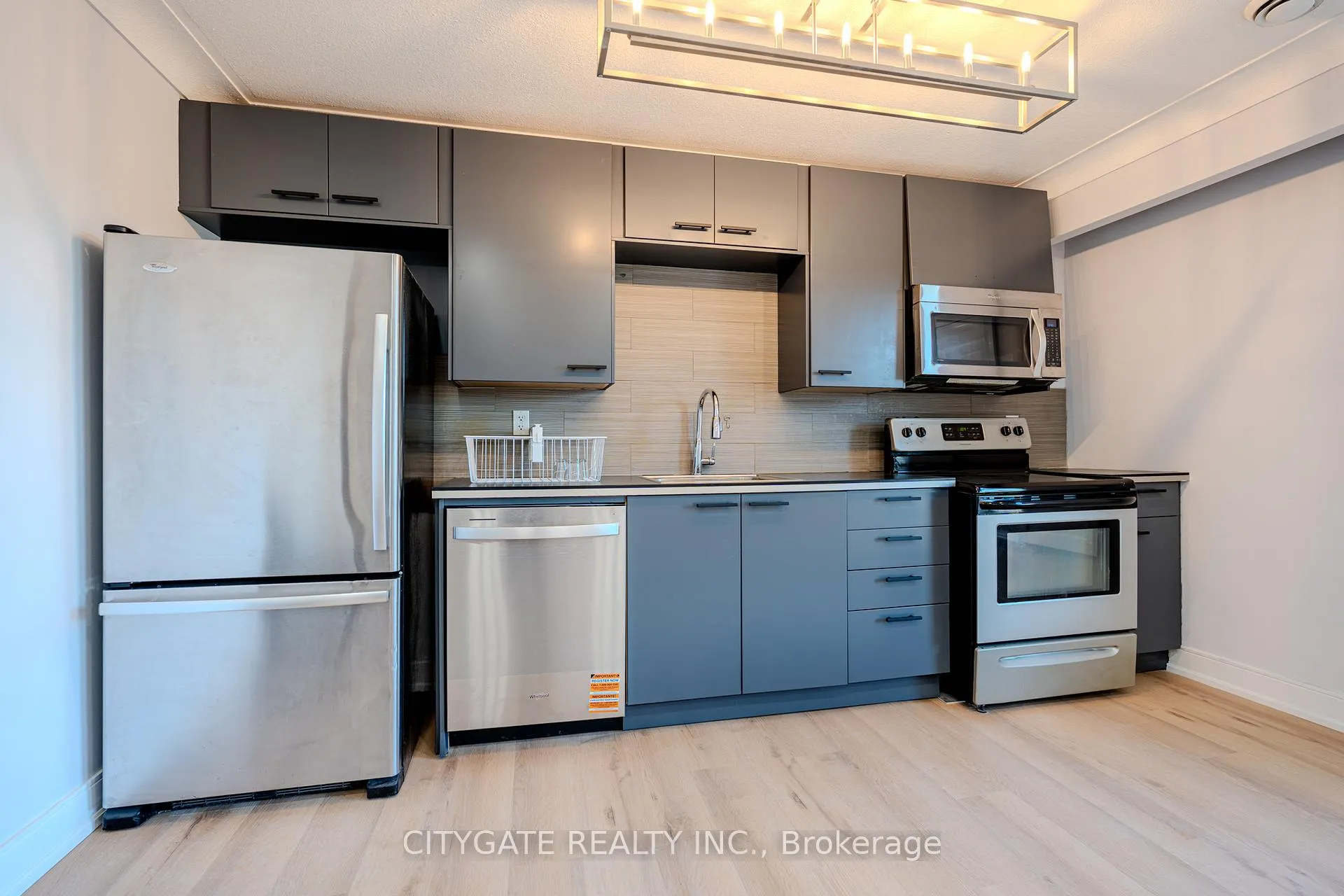 Photo 7 of Unit 2, 209 Homewood Avenue, Hamilton, Kirkendall — HOMEH