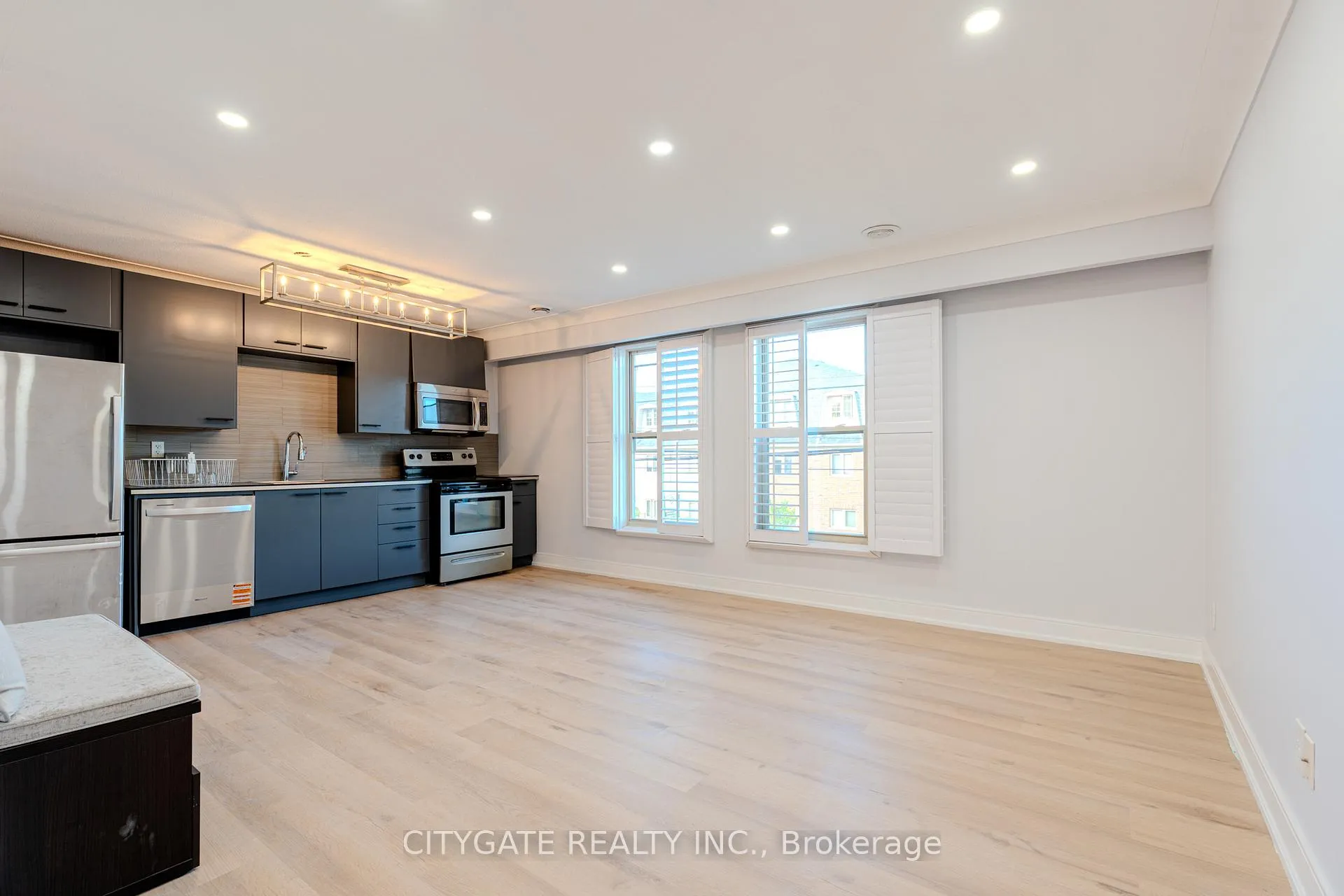 Photo 10 of Unit 2, 209 Homewood Avenue, Hamilton, Kirkendall — HOMEH