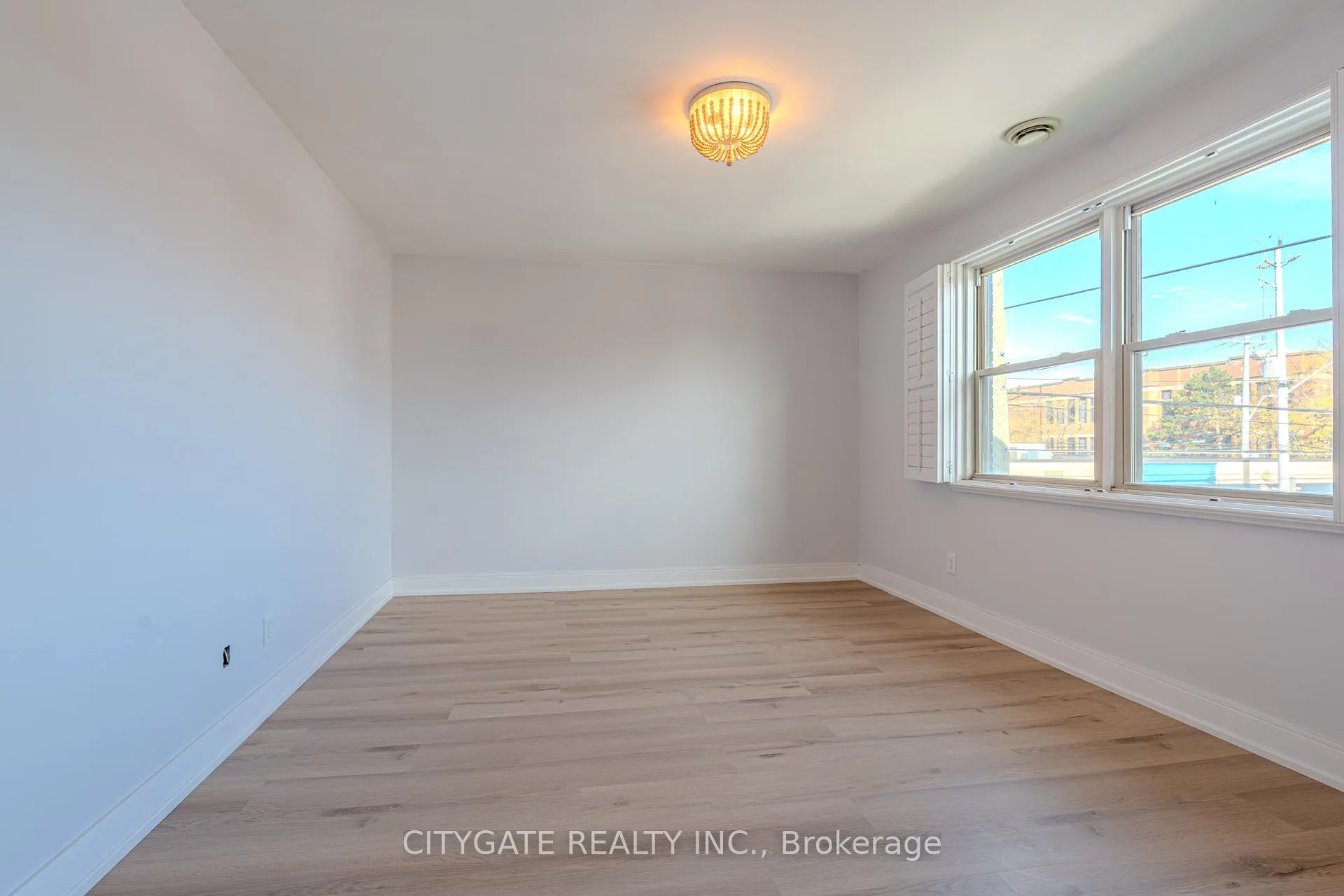 Photo 13 of Unit 2, 209 Homewood Avenue, Hamilton, Kirkendall — HOMEH