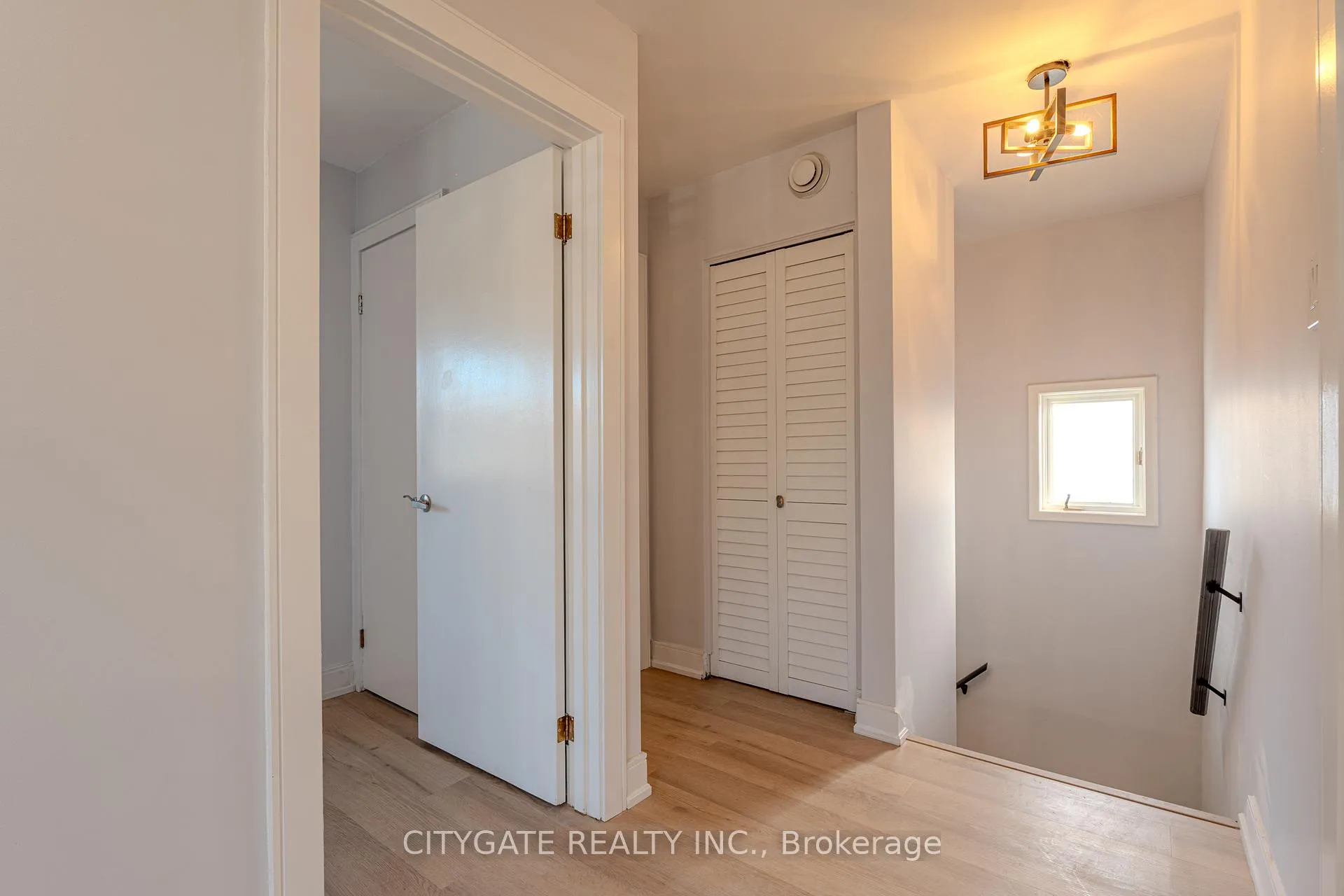 Photo 16 of Unit 2, 209 Homewood Avenue, Hamilton, Kirkendall — HOMEH