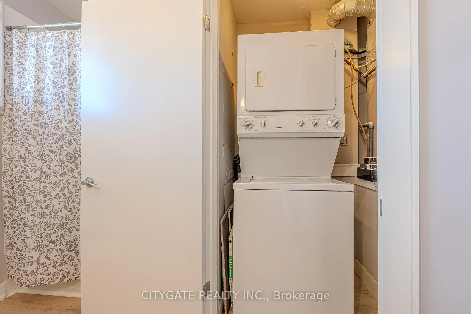 Photo 19 of Unit 2, 209 Homewood Avenue, Hamilton, Kirkendall — HOMEH