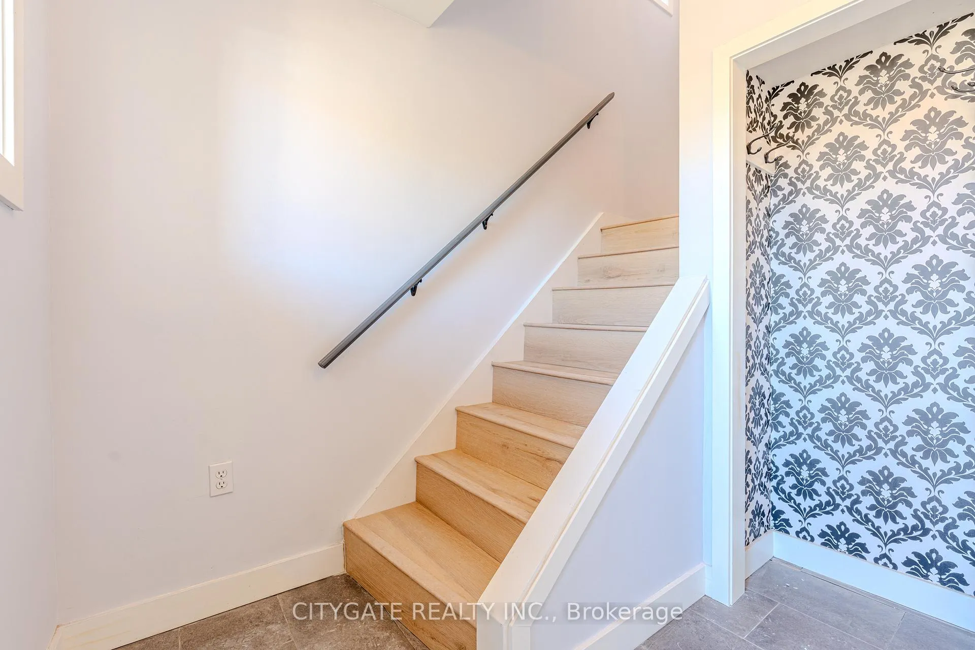 Photo 20 of Unit 2, 209 Homewood Avenue, Hamilton, Kirkendall — HOMEH