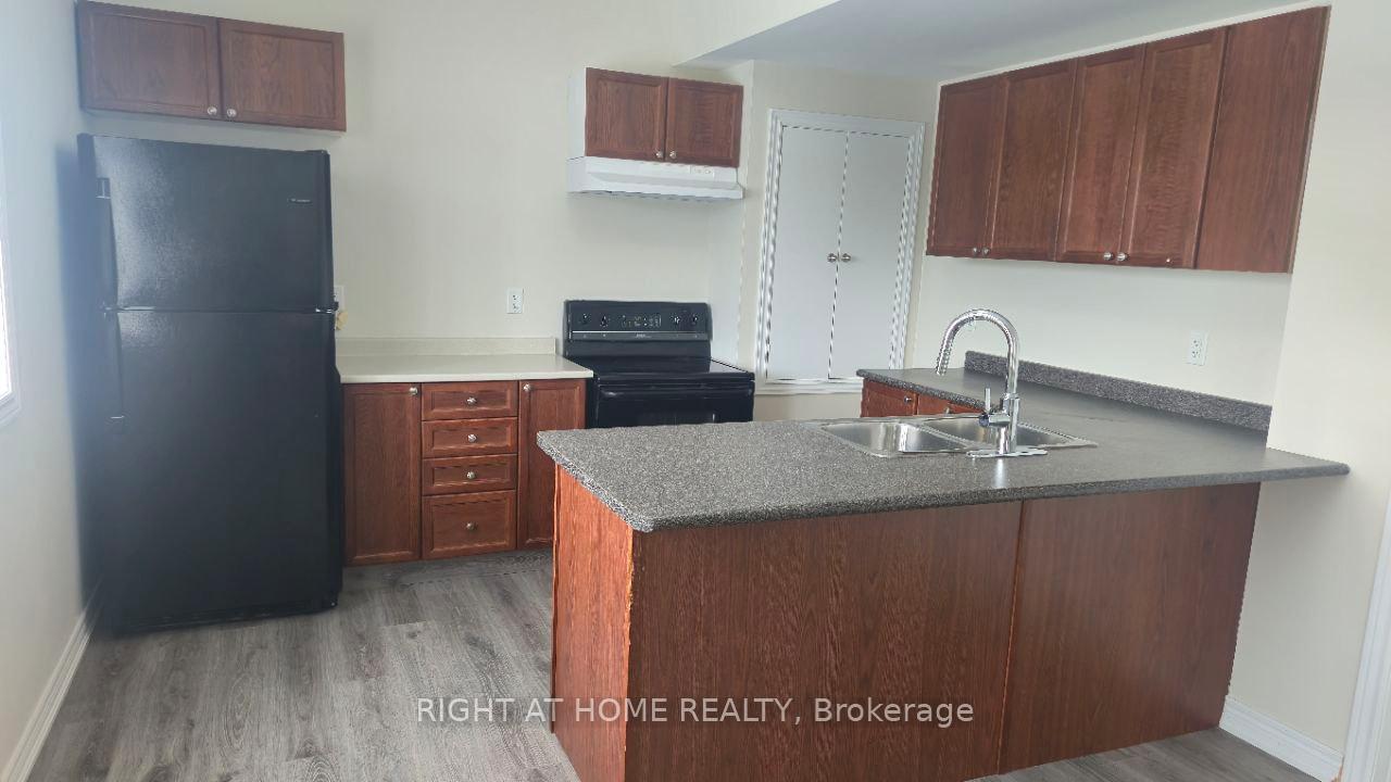Photo 6 of Unit Basement, 1355 Bardeau Street, Innisfil, Lefroy — HOMEH