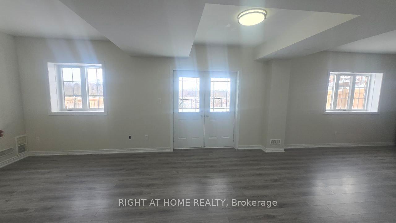 Photo 9 of Unit Basement, 1355 Bardeau Street, Innisfil, Lefroy — HOMEH
