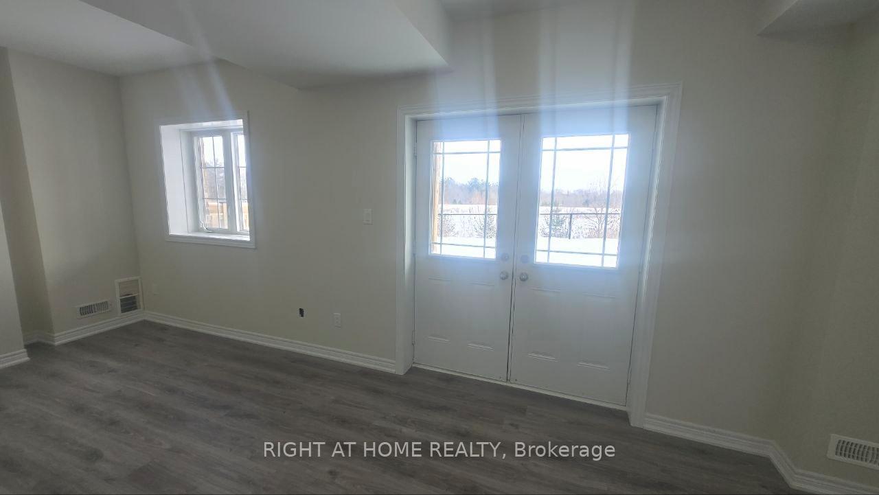 Photo 10 of Unit Basement, 1355 Bardeau Street, Innisfil, Lefroy — HOMEH