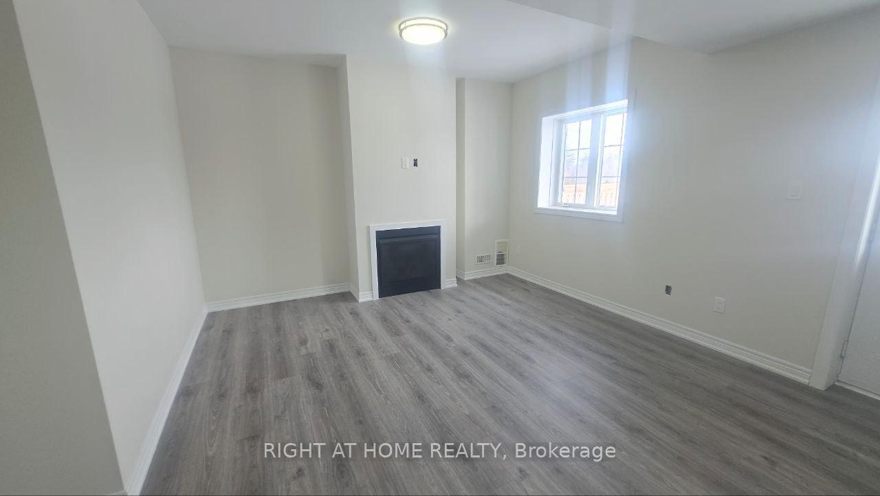 Photo 12 of Unit Basement, 1355 Bardeau Street, Innisfil, Lefroy — HOMEH