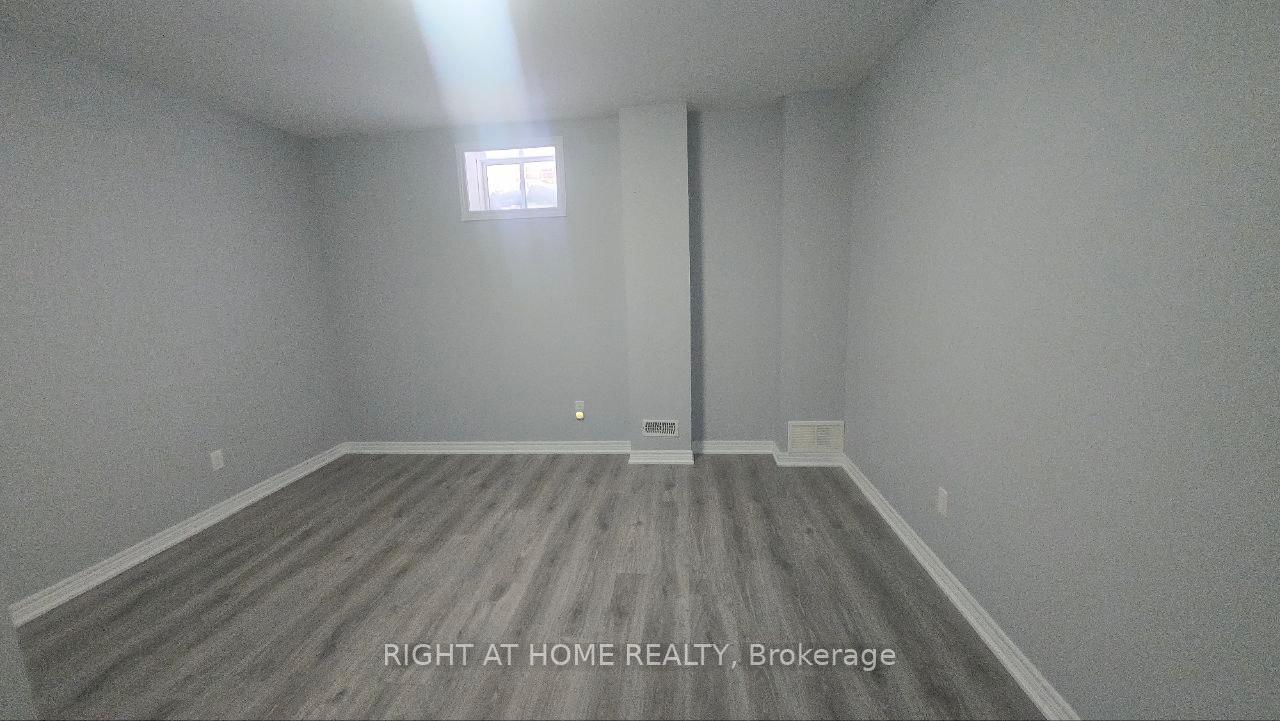 Photo 16 of Unit Basement, 1355 Bardeau Street, Innisfil, Lefroy — HOMEH