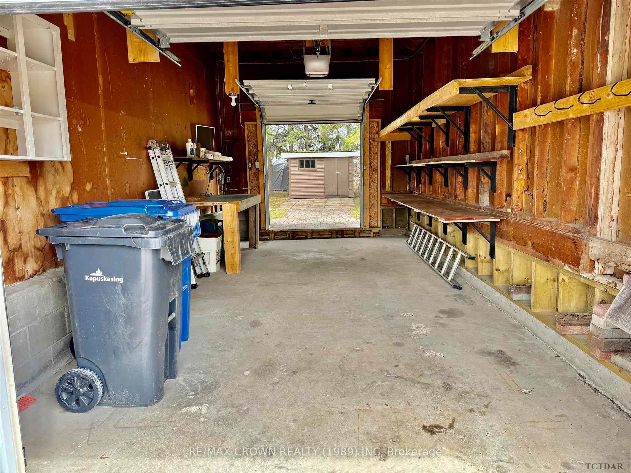 Photo 4 of 19 Albany Street, Kapuskasing — HOMEH