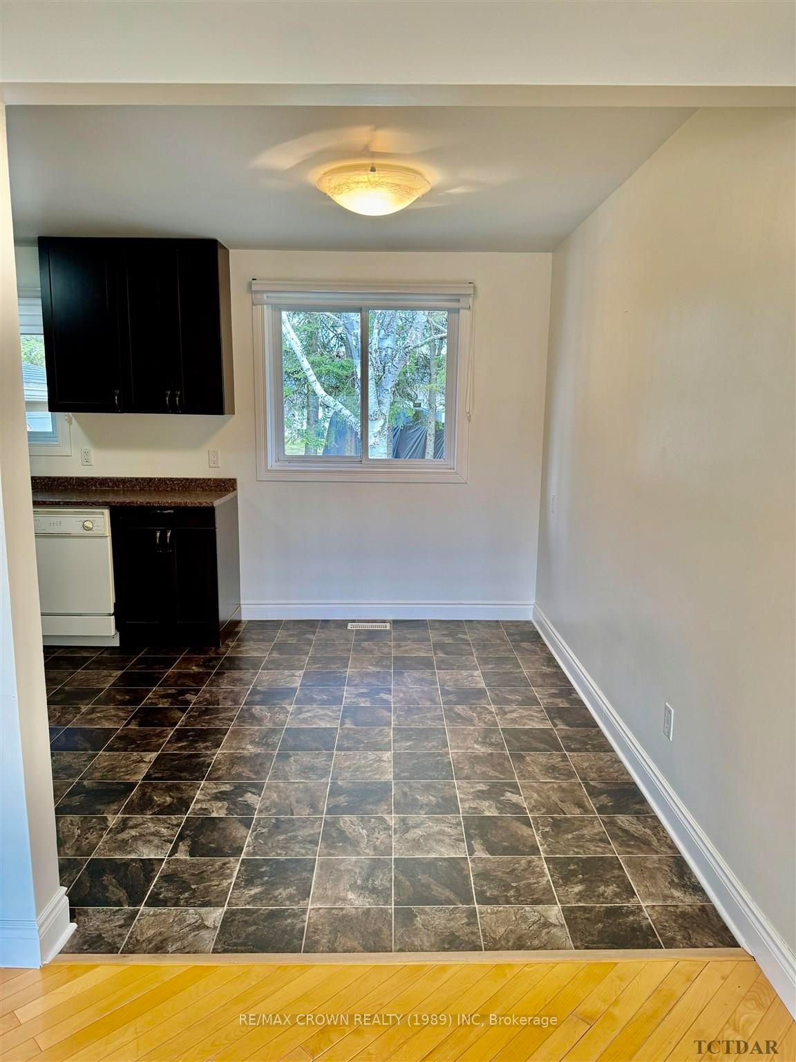 Photo 7 of 19 Albany Street, Kapuskasing — HOMEH