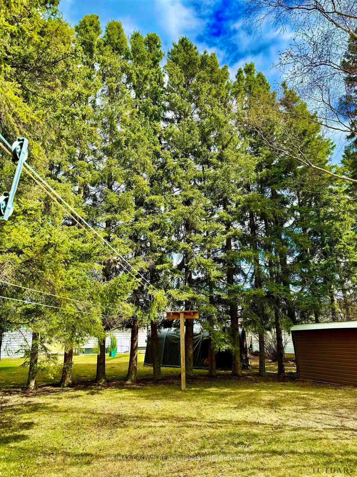 Photo 48 of 19 Albany Street, Kapuskasing — HOMEH