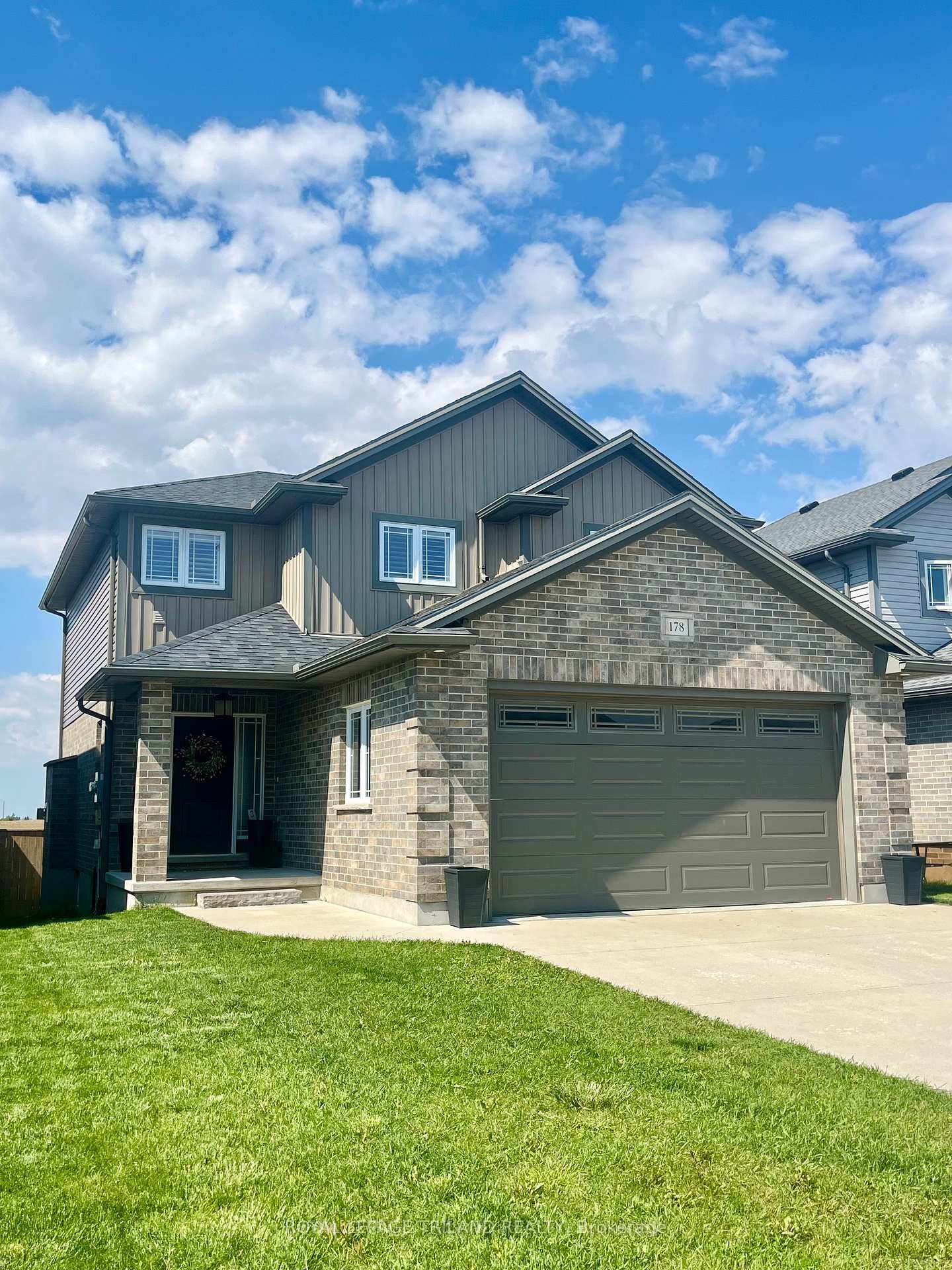 Front of 178 Gilmour Drive