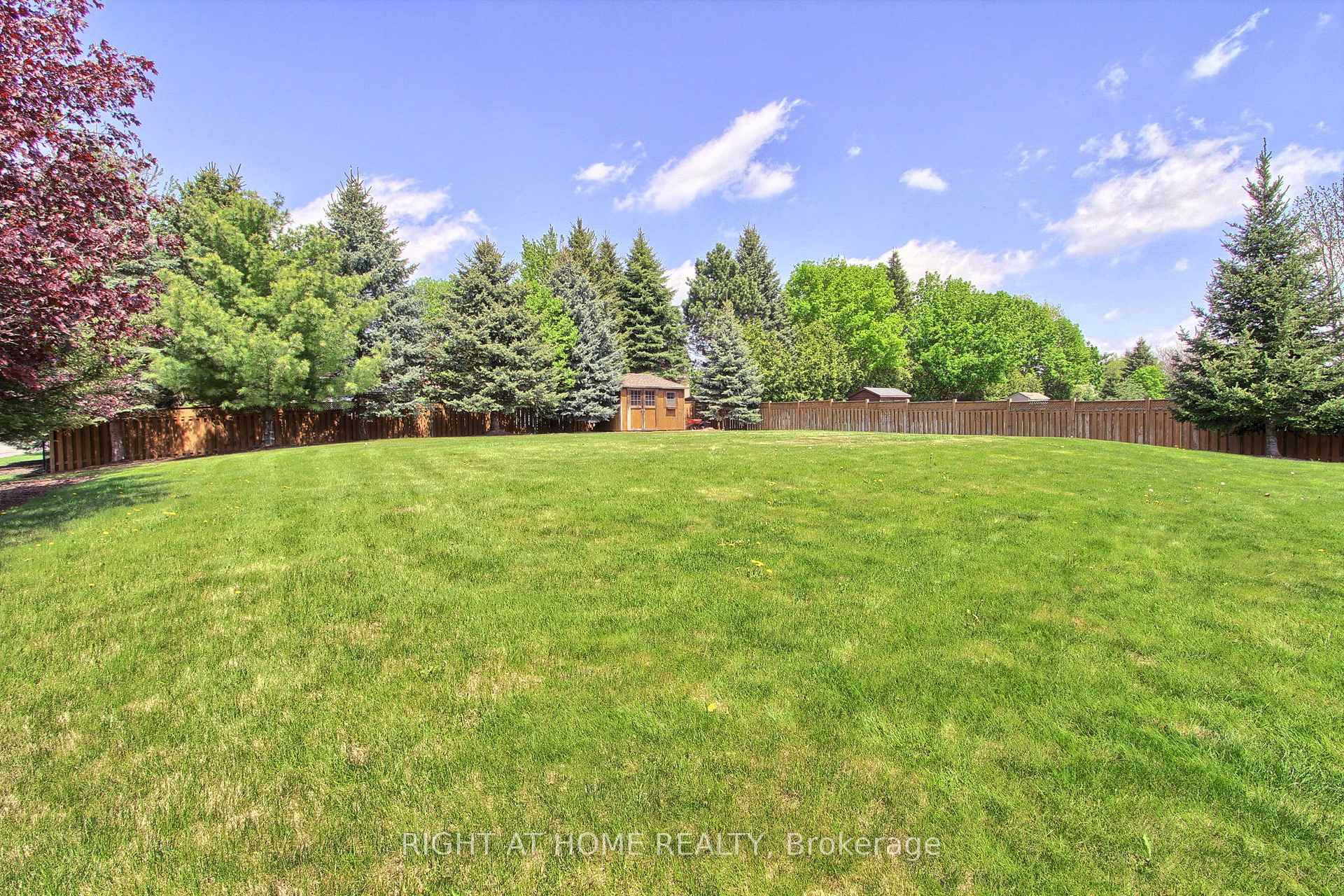 Photo 31 of 2706 Shering Crescent, Innisfil, Stroud — HOMEH