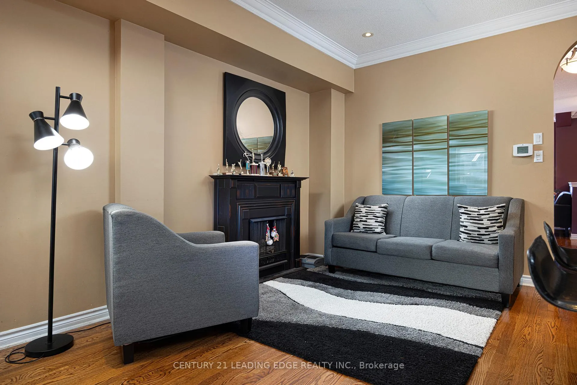 Photo 9 of 29 Bullock Drive, Markham, Old Markham Village — HOMEH