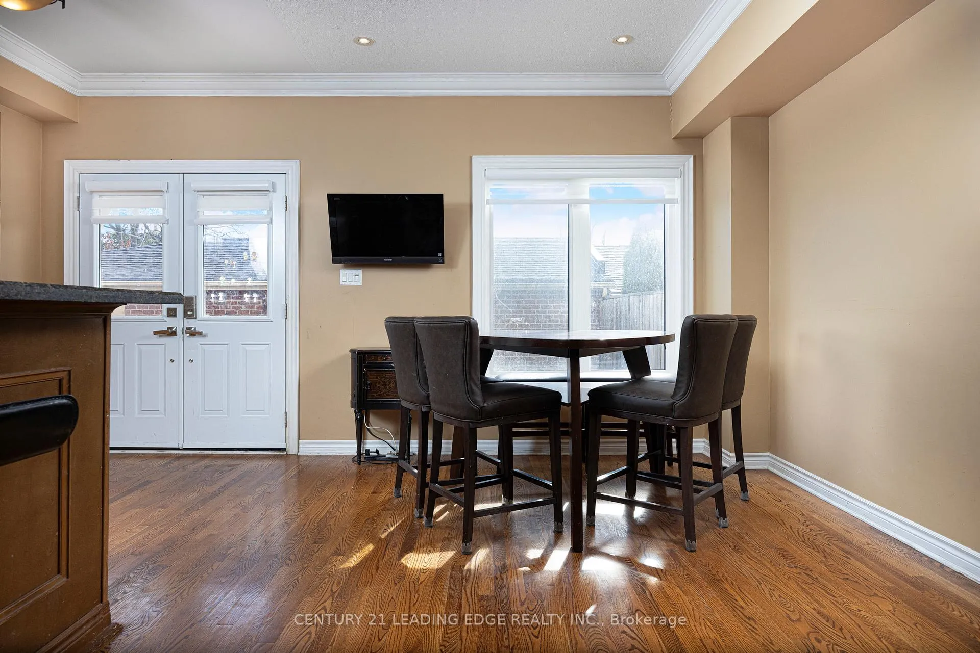 Photo 10 of 29 Bullock Drive, Markham, Old Markham Village — HOMEH