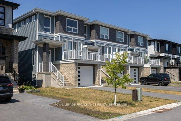 Photo 4 of 129 Superior Drive, Loyalist, Amherstview — HOMEH