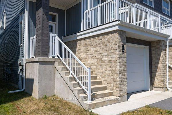 Photo 7 of 129 Superior Drive, Loyalist, Amherstview — HOMEH