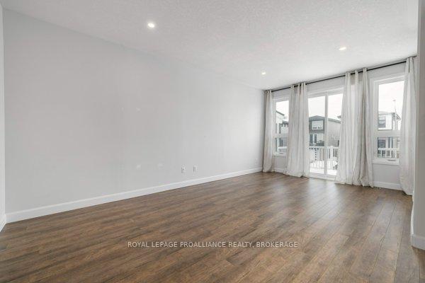 Photo 10 of 129 Superior Drive, Loyalist, Amherstview — HOMEH