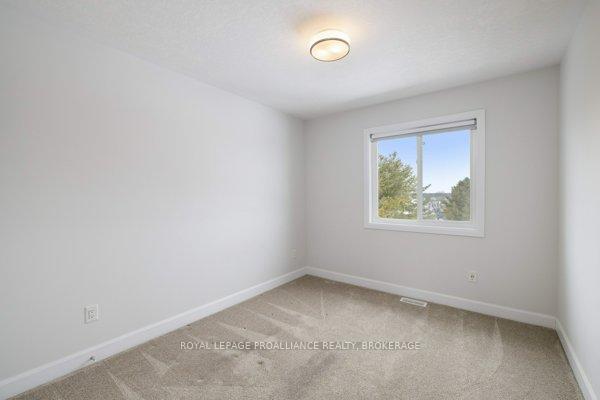 Photo 27 of 129 Superior Drive, Loyalist, Amherstview — HOMEH