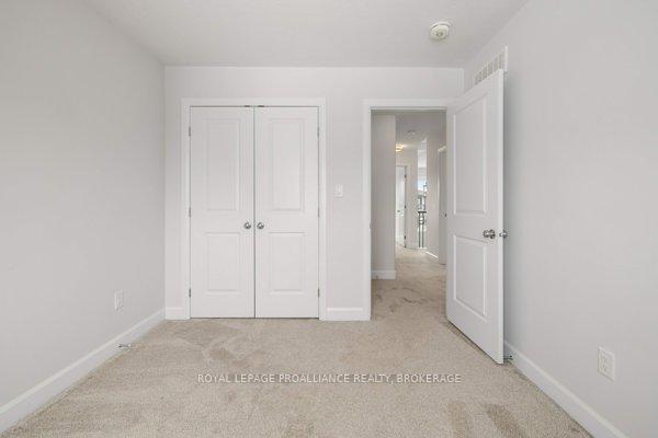 Photo 29 of 129 Superior Drive, Loyalist, Amherstview — HOMEH