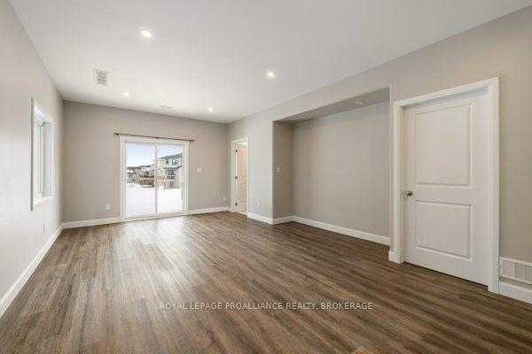 Photo 33 of 129 Superior Drive, Loyalist, Amherstview — HOMEH