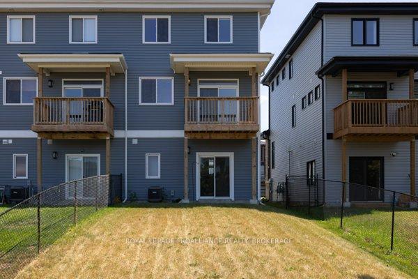 Photo 43 of 129 Superior Drive, Loyalist, Amherstview — HOMEH