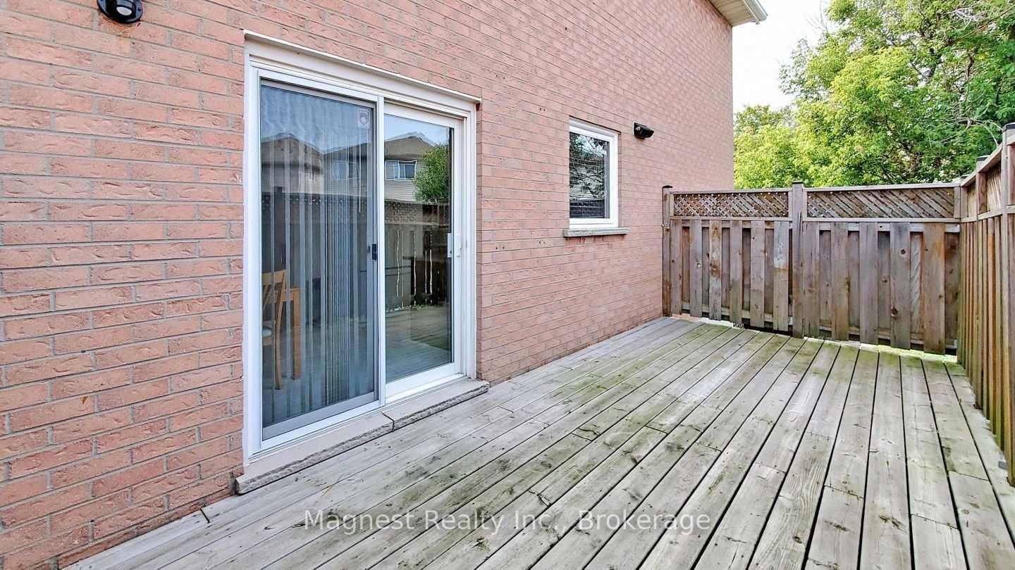 Photo 20 of 51 Russet Court, Hamilton, Stoney Creek — HOMEH