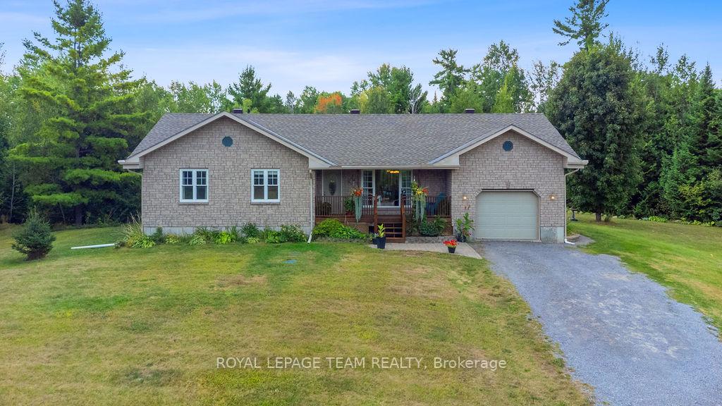 Photo 1 of 299 Golf Club Road, McNab/Braeside, Mcnab/Braeside Twps — HOMEH