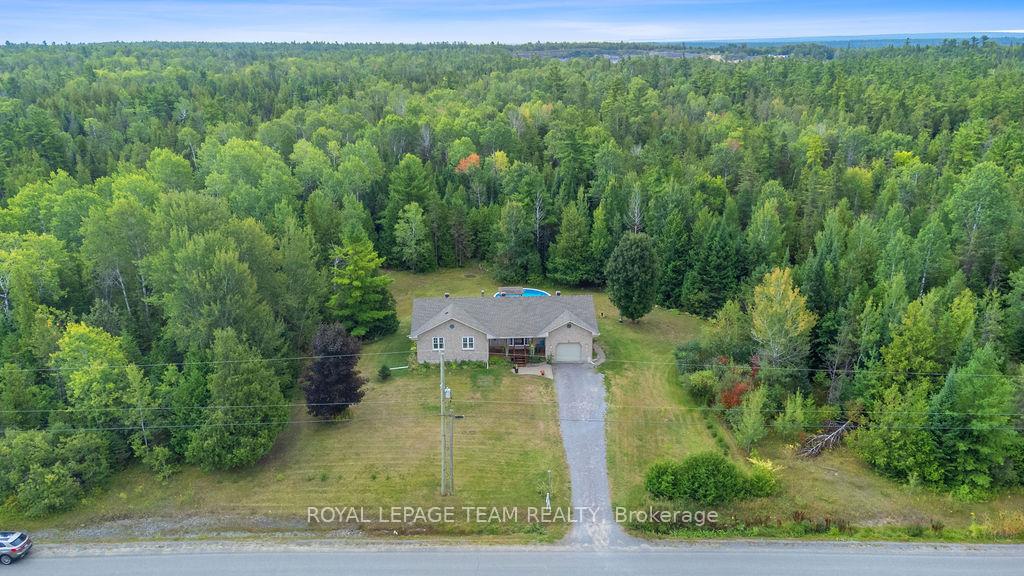 Photo 4 of 299 Golf Club Road, McNab/Braeside, Mcnab/Braeside Twps — HOMEH