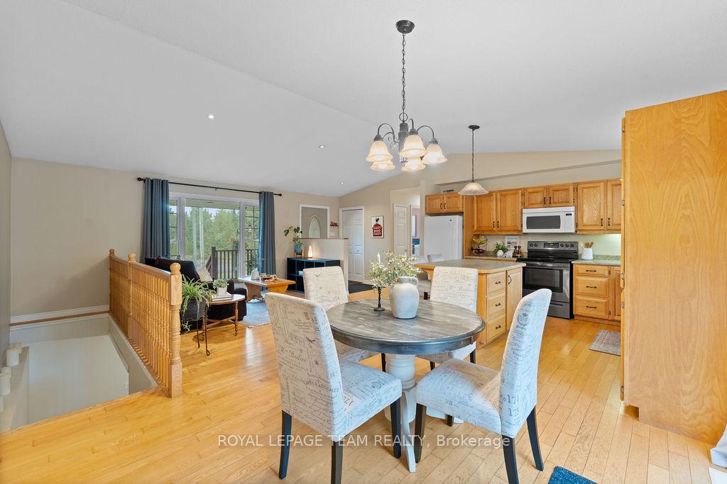 Photo 13 of 299 Golf Club Road, McNab/Braeside, Mcnab/Braeside Twps — HOMEH